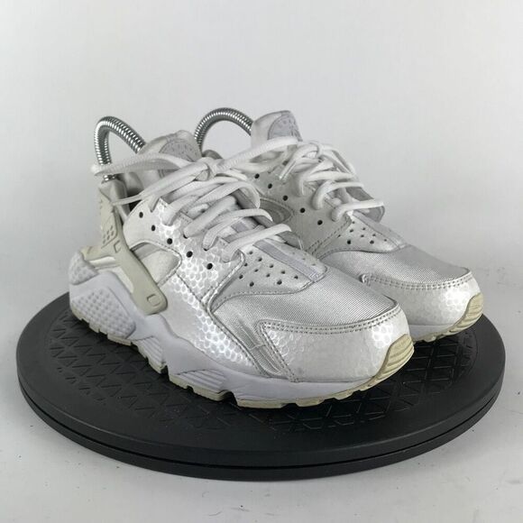 Nike Air Huarache Run Premium White Running Shoes 683818-100 Women’s Size 7 - Picture 3 of 12